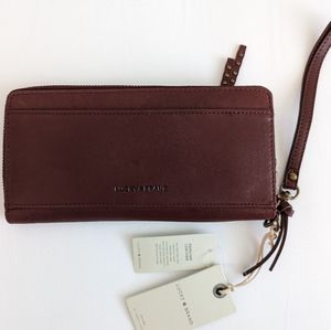 NEW Lucky Brand Leather Wallet